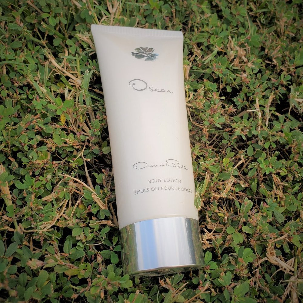 Oscar De La Renta Lotion